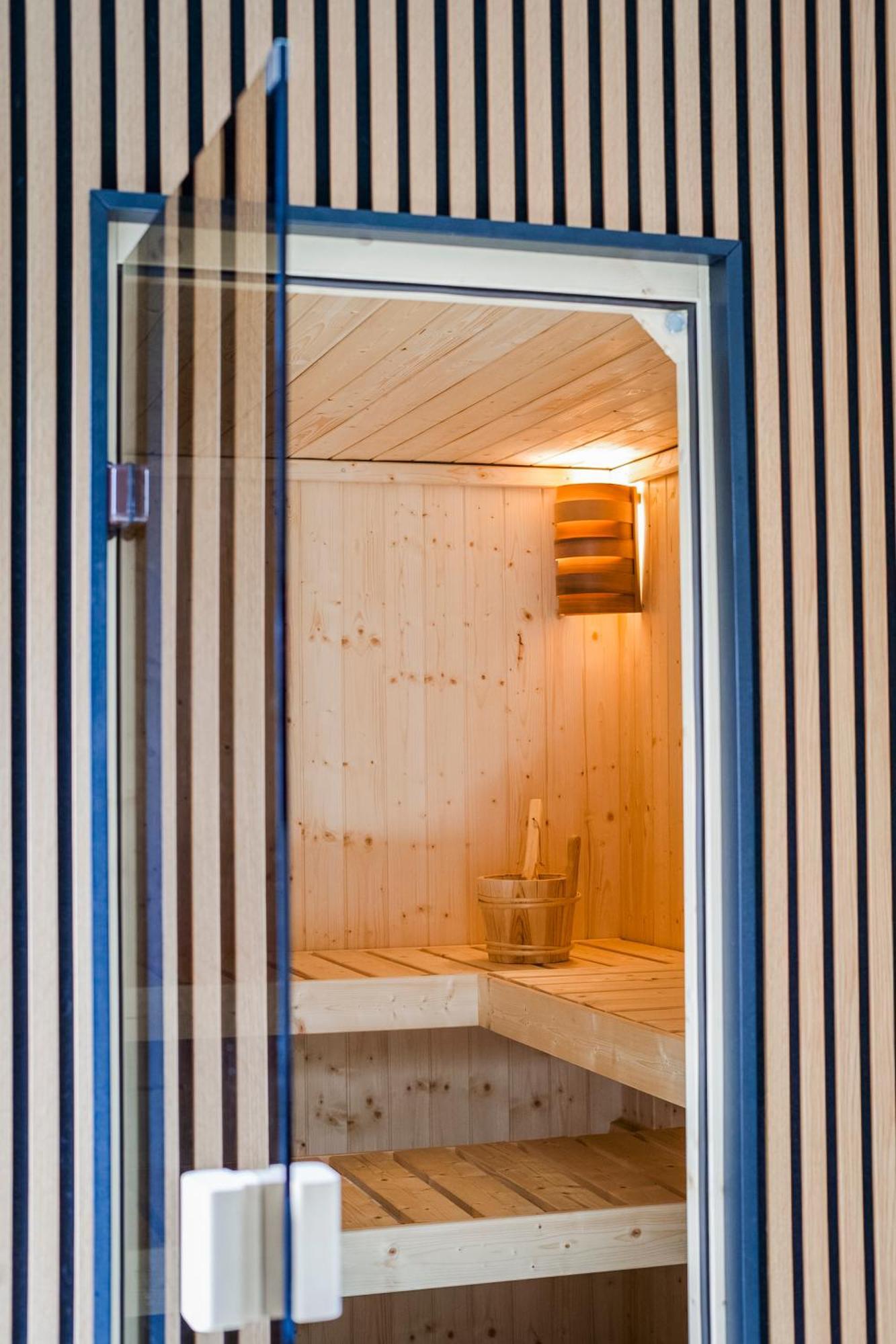 Bernstein Acamed Resort Nienburg  Exterior photo