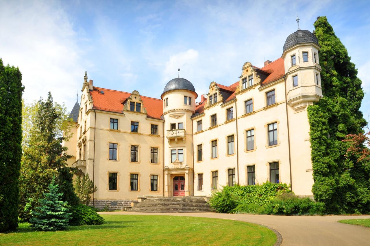 Bernstein Acamed Resort Nienburg  Exterior photo